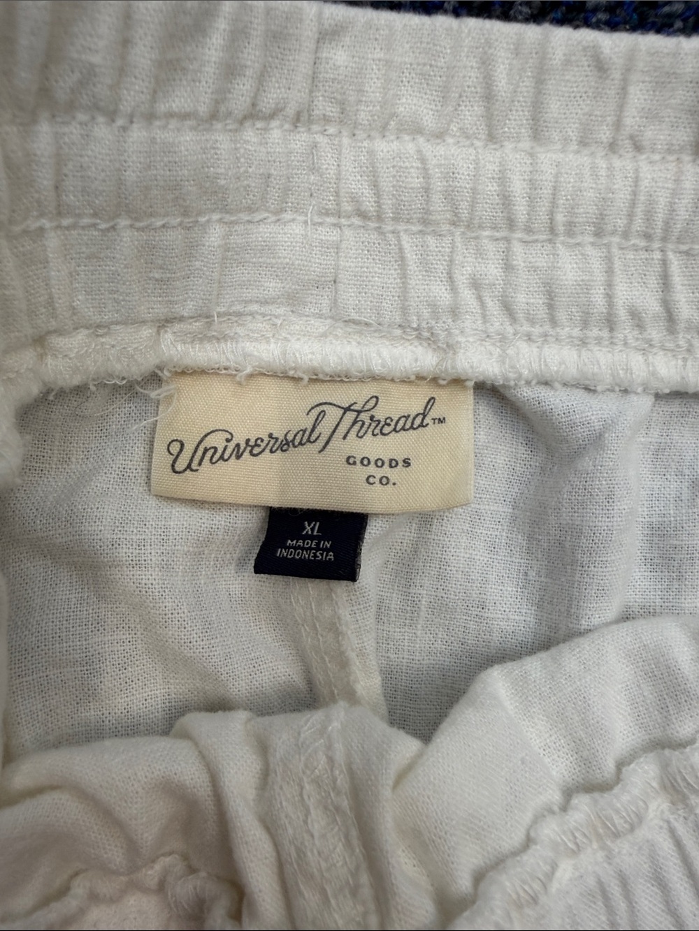 Universal Thread Cream Drawstring Lounge Shorts - Picture 3 of 5